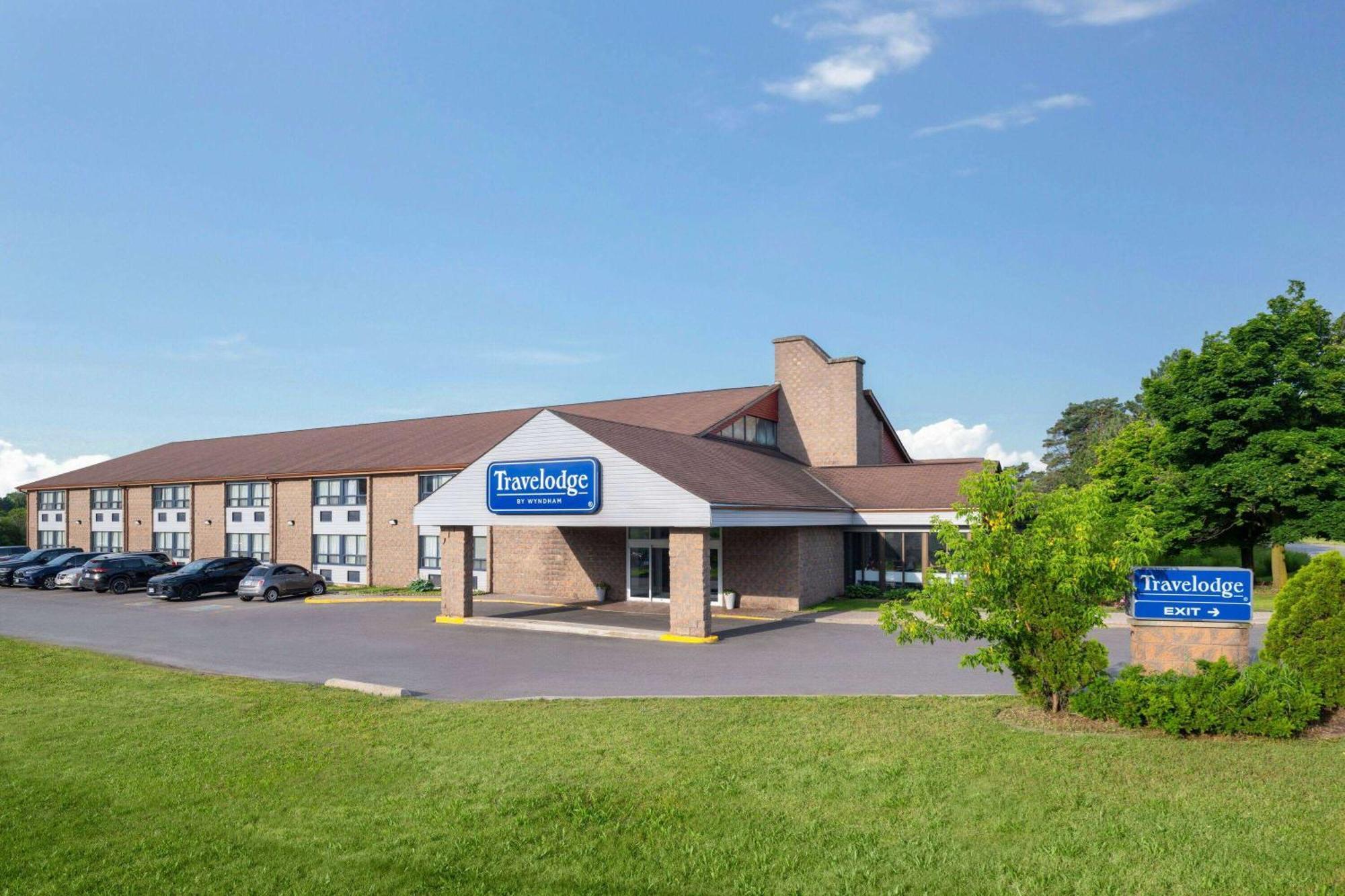 Travelodge By Wyndham Barrie Esterno foto