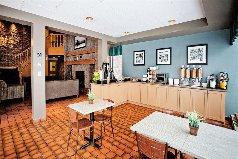 Travelodge By Wyndham Barrie Esterno foto